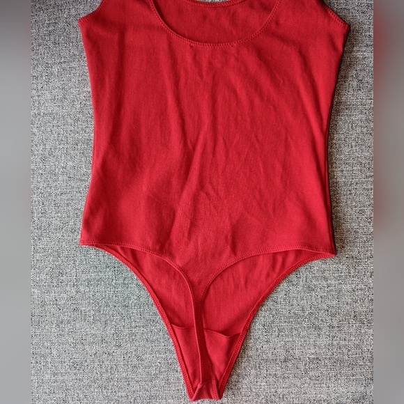 Aritzia Wilfred Bodysuit - Picture 7 of 10